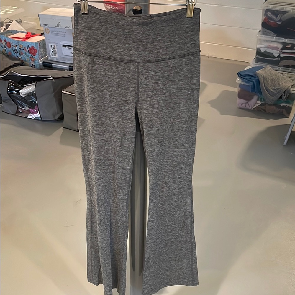 Lululemon heathered grey groove pant